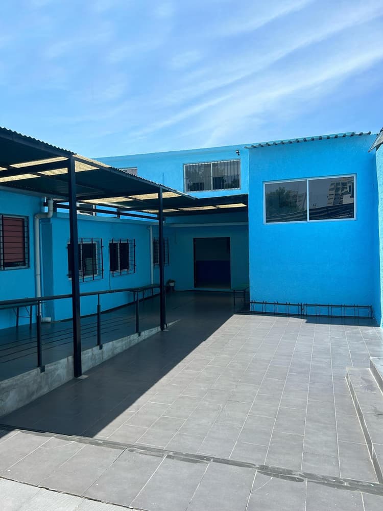 Infraestructura moderna del liceo en Maldonado